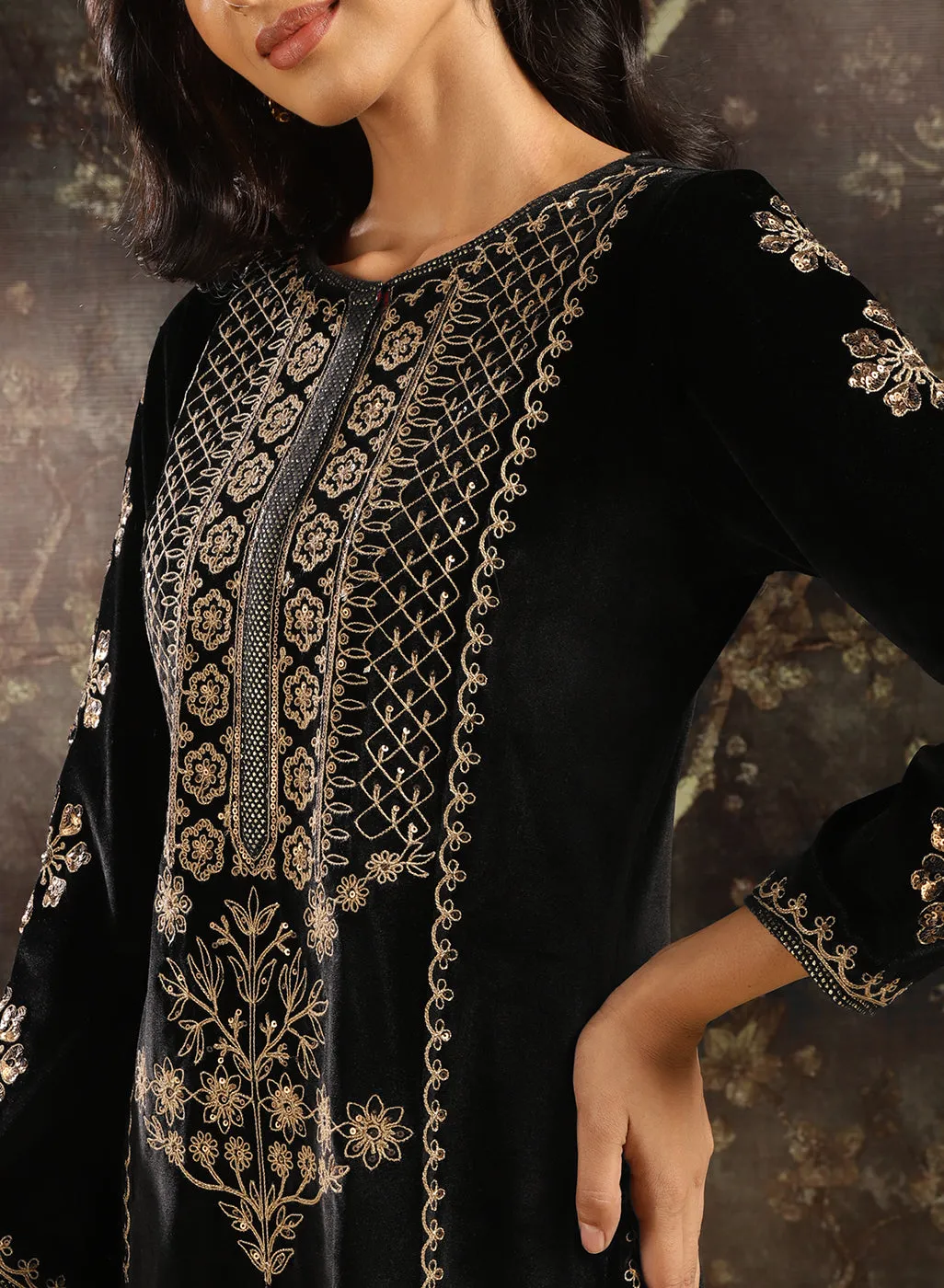 Black Heavily Embroidered Party-wear Velvet Kurta