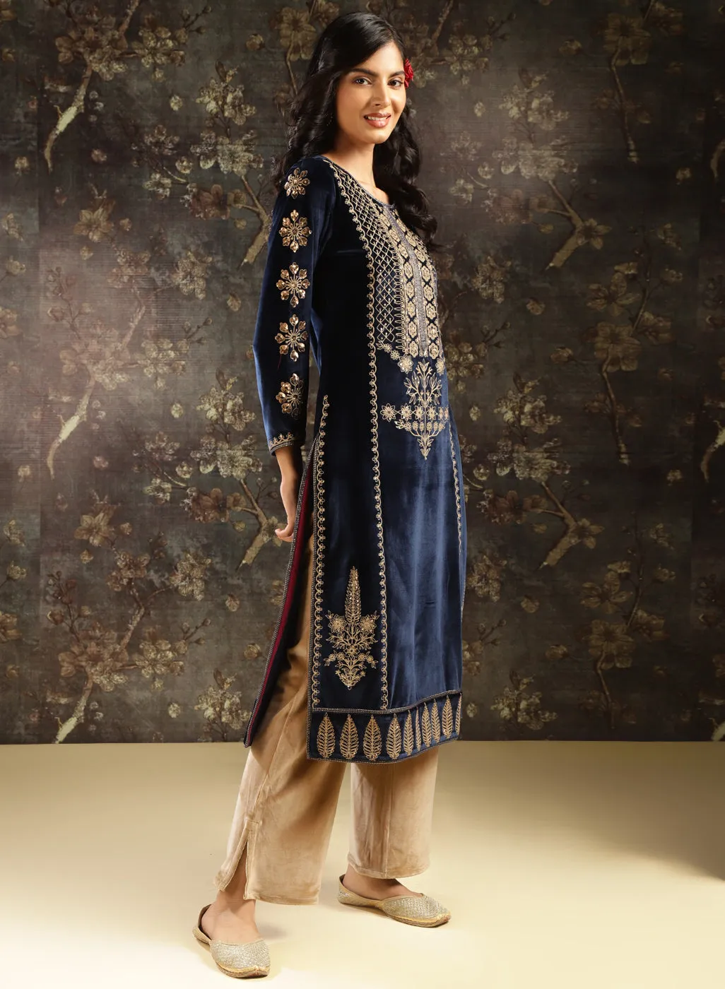 Blue Heavily Embroidered Party-wear Velvet Kurta