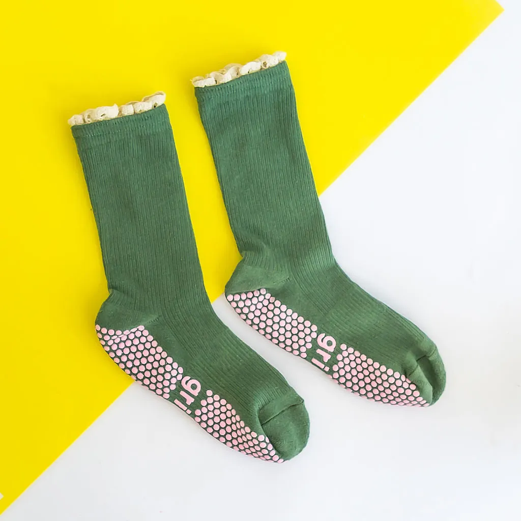 Frill Crew Grippy Socks