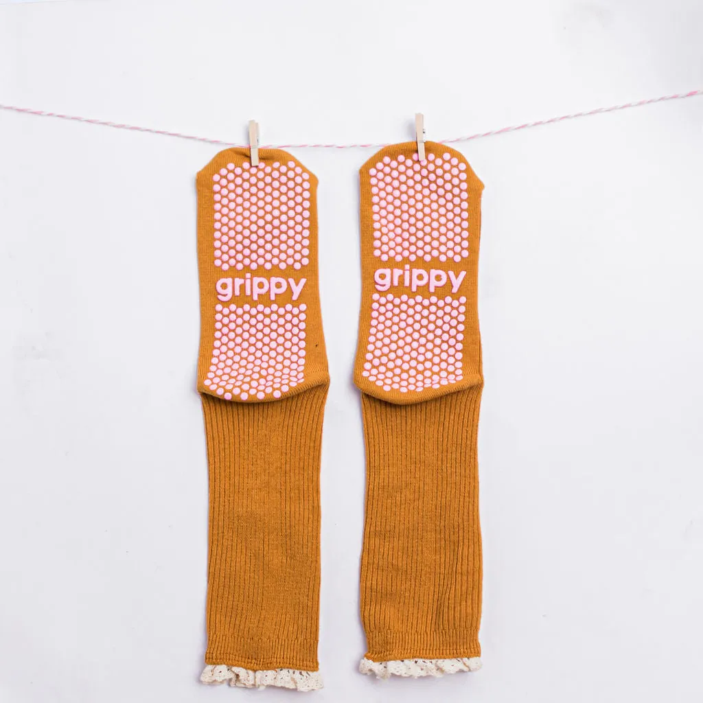 Frill Crew Grippy Socks