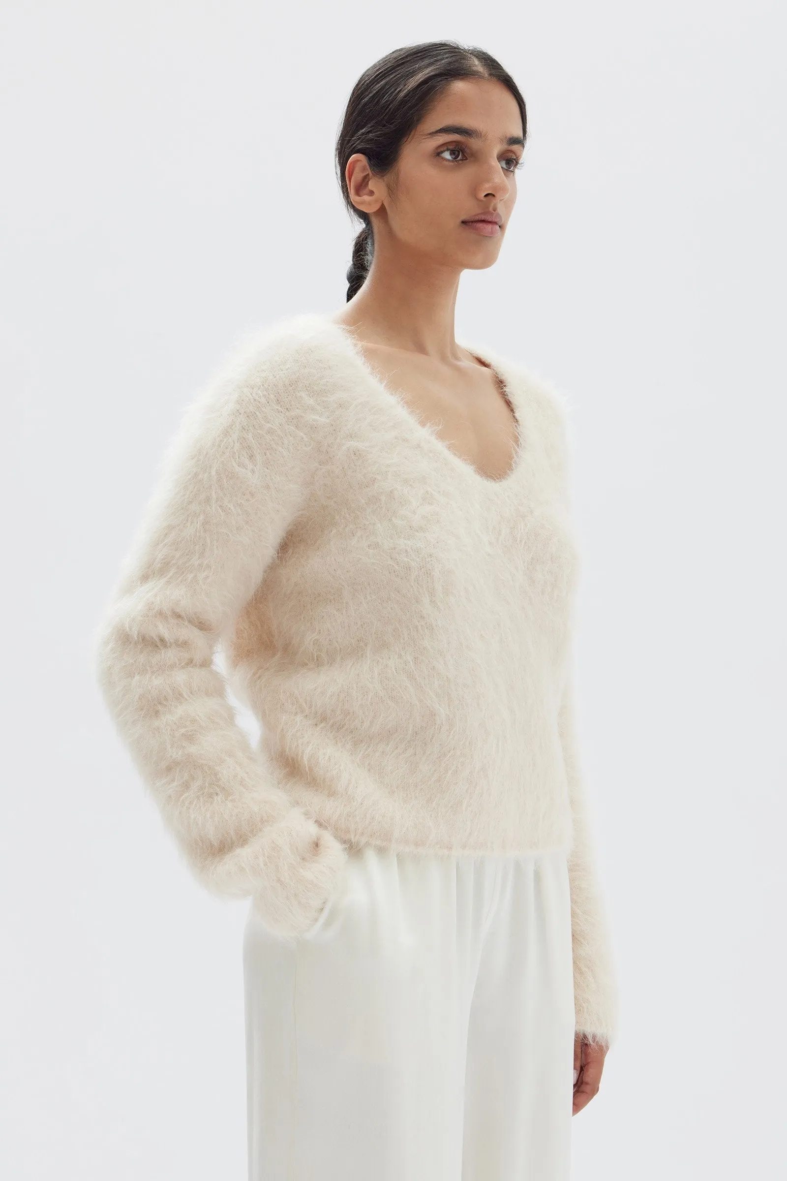 Hunter Alpaca V Neck Knit