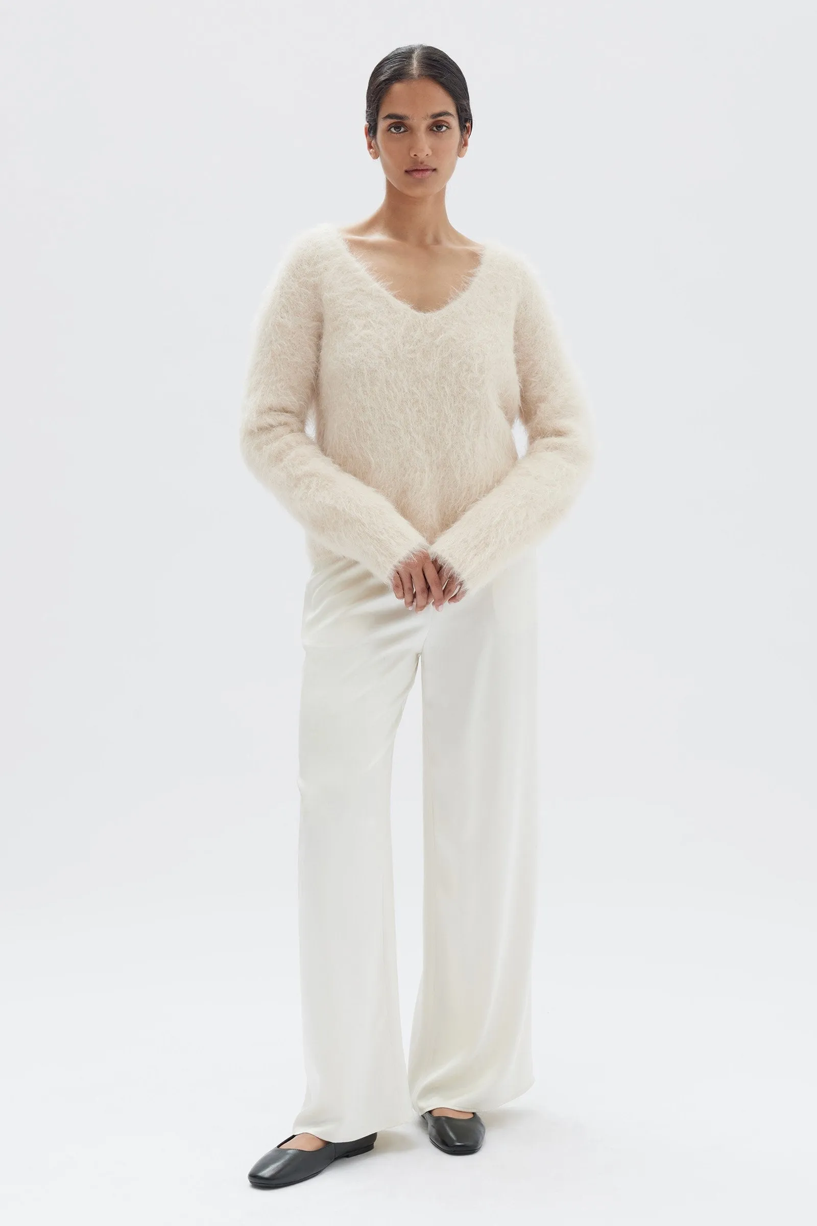 Hunter Alpaca V Neck Knit